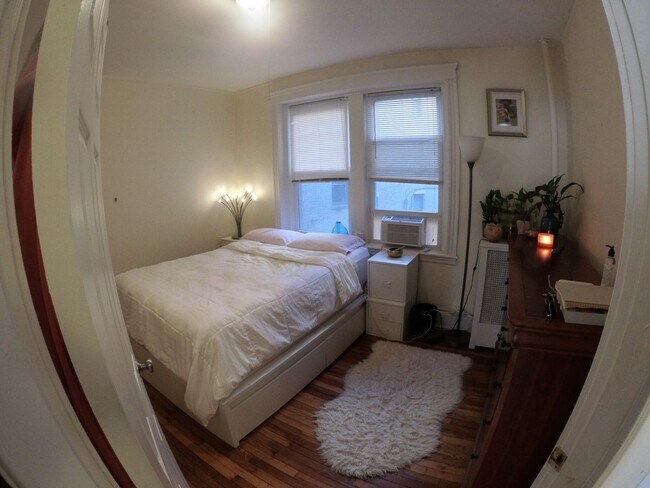 Building Photo - Great value two bedroom in Brighton