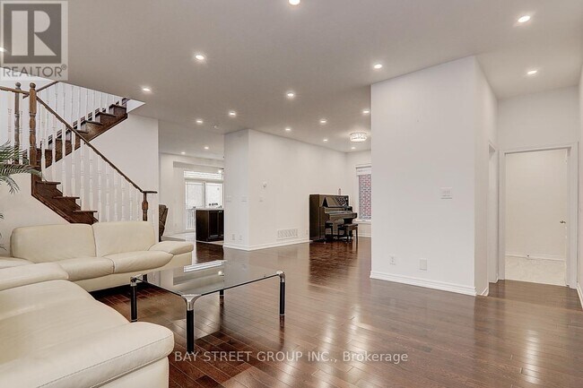 Photo du bâtiment - 201 Bilbrough St