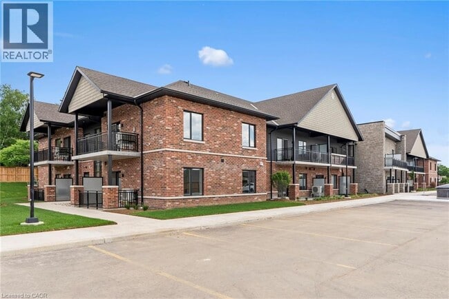 Building Photo - 773 Princess St