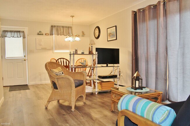 Building Photo - 2 br, 1 bath House - ACADEMIC RENTAL SEPT ...