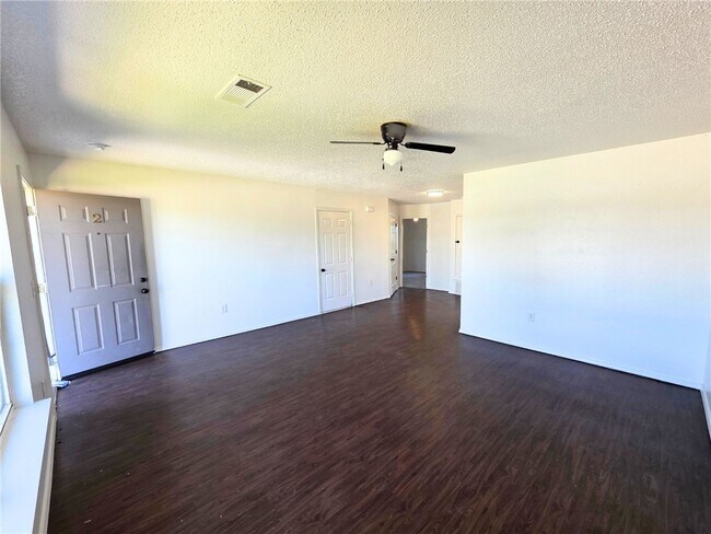 Foto del edificio - 3501 SW Victoria Pl