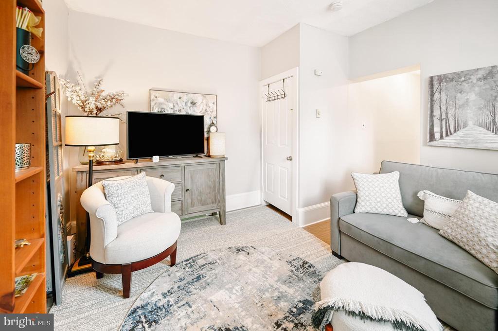 Foto principal - 117 W Ashland St
