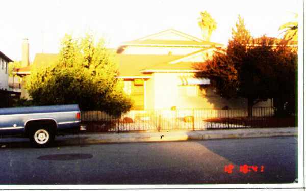 Building Photo - 131 Warren Drive