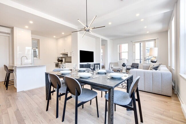 Photo du bâtiment - 4290 Rue Hutchison