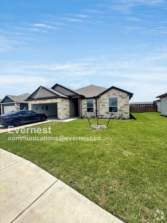 Building Photo - 8503 Glade Dr