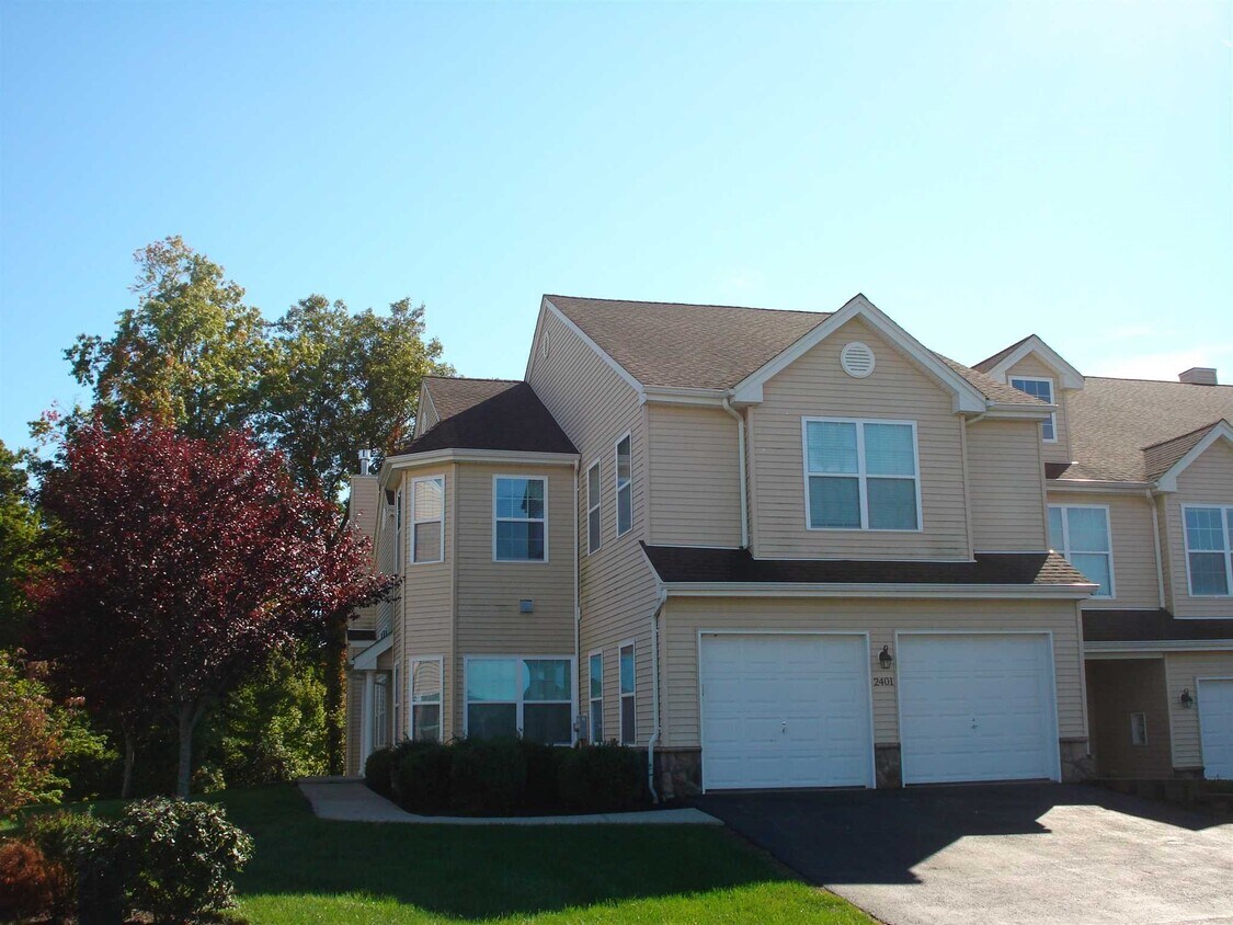 2401 Sylvan Loop, Wappingers Falls, NY 12590 Townhome Rentals in