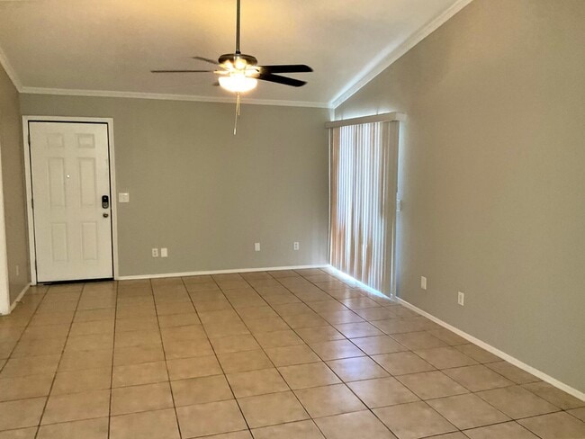 Building Photo - 3451 W Baylor Ln