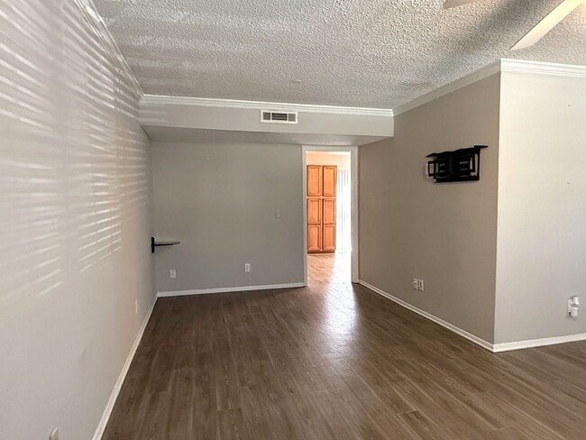 Building Photo - 4812 Windrush Ln