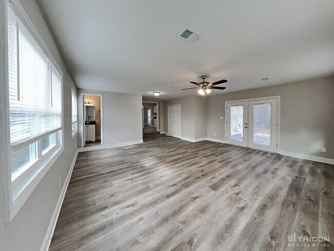 Foto del edificio - 15809 Fairfield Dr