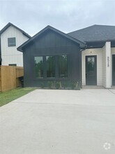 Building Photo - 6528 Weston St
