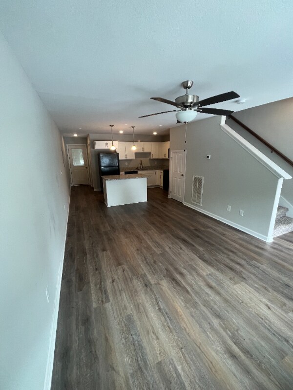 Foto del edificio - 2073 N Ford St