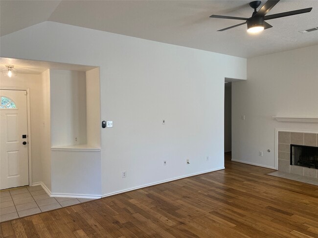 Building Photo - 5523 Autumn Ash Ln