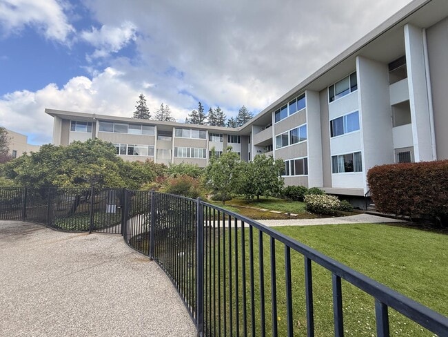 Foto del edificio - 200 Elm St