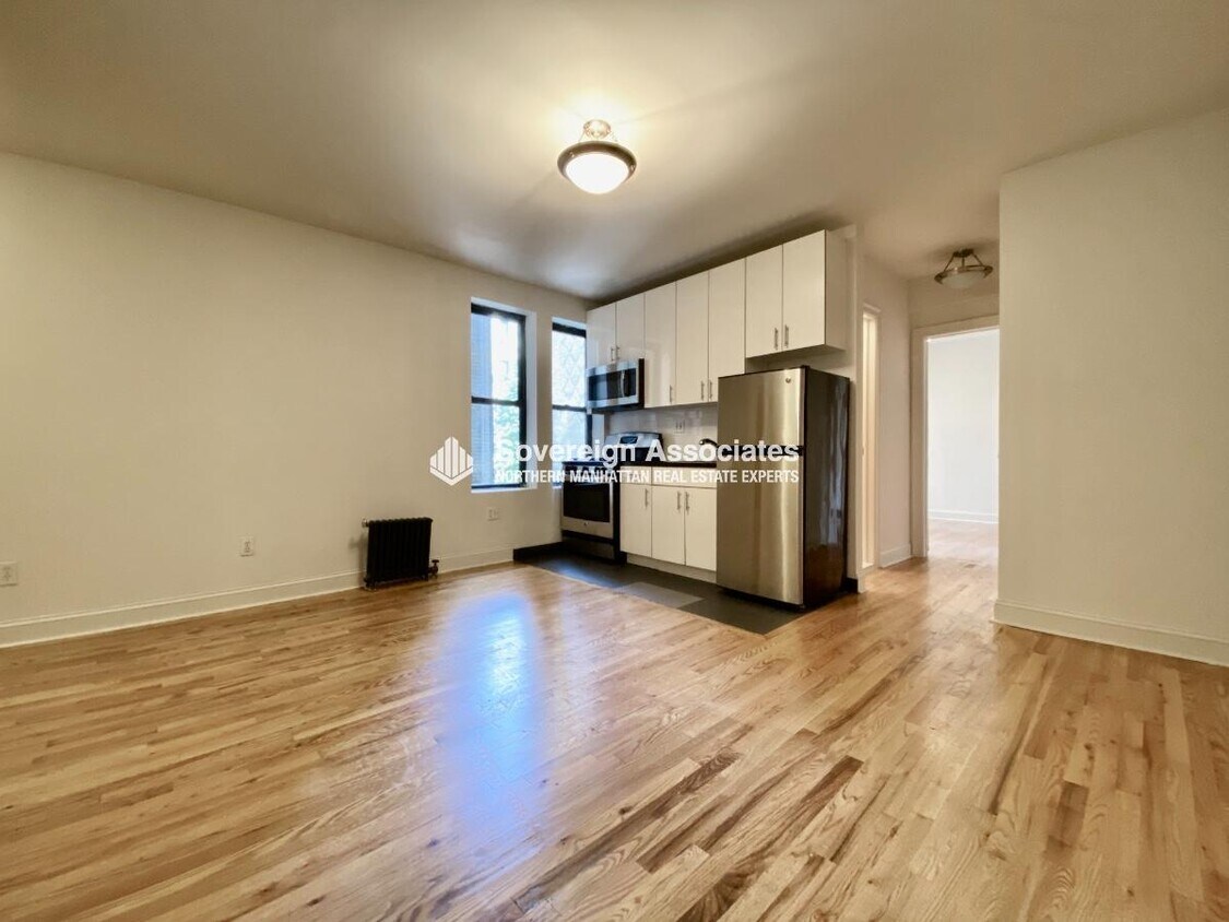 Foto principal - 282 Cabrini Blvd