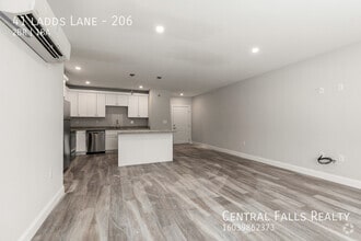 Building Photo - 41 Ladds Ln