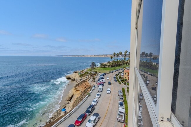 Building Photo - 939 Coast Blvd