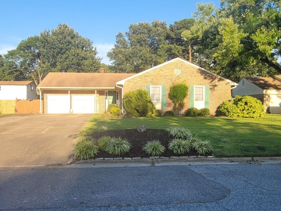 Primary Photo - 660 Copper Kettle Dr