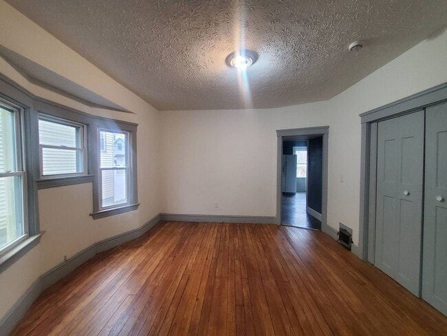 Foto del edificio - 3594 W 47th St