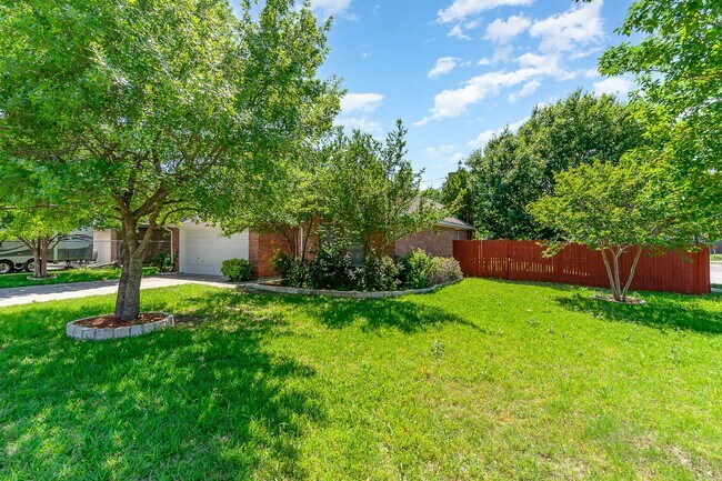 Building Photo - Charming Retreat: Your Ideal 3BD/2BA Home ...