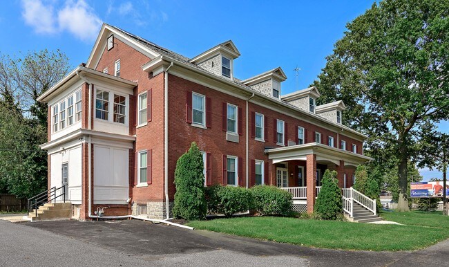 Building Photo - 1101 Millersville Pike