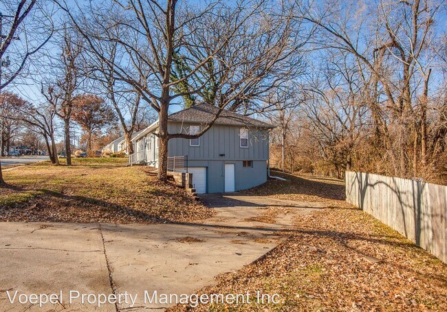 Building Photo - 3 br, 1.5 bath House - 42 E. 85th St.