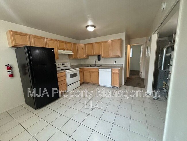 Building Photo - 1784 W 400 N