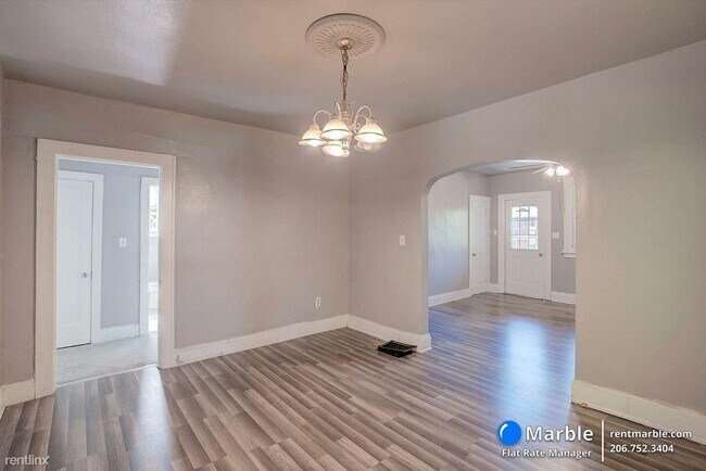 Building Photo - 2 br, 1 bath Townhome - 988 Cleveland Ave ...