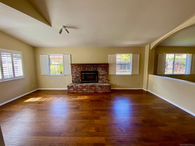 Building Photo - 1162 Meadow Lake Dr