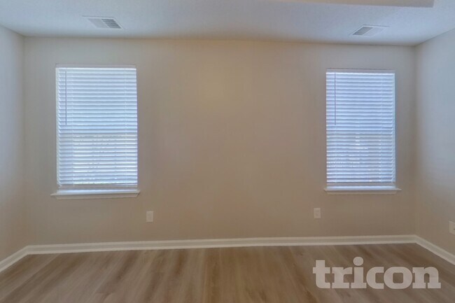 Foto del edificio - 89 Smokewood Dr