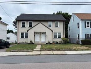 Building Photo - 39 1/2 E Street Ext