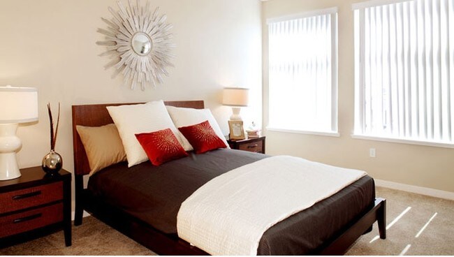 Foto del edificio - 570 Mill Creek Ln