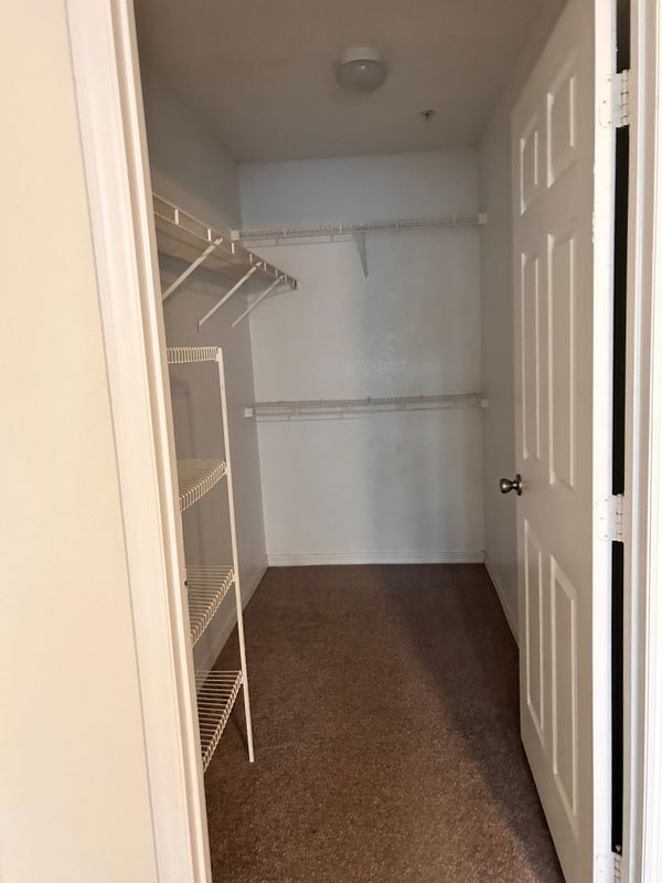 Building Photo - 4240 Summer Landing Dr