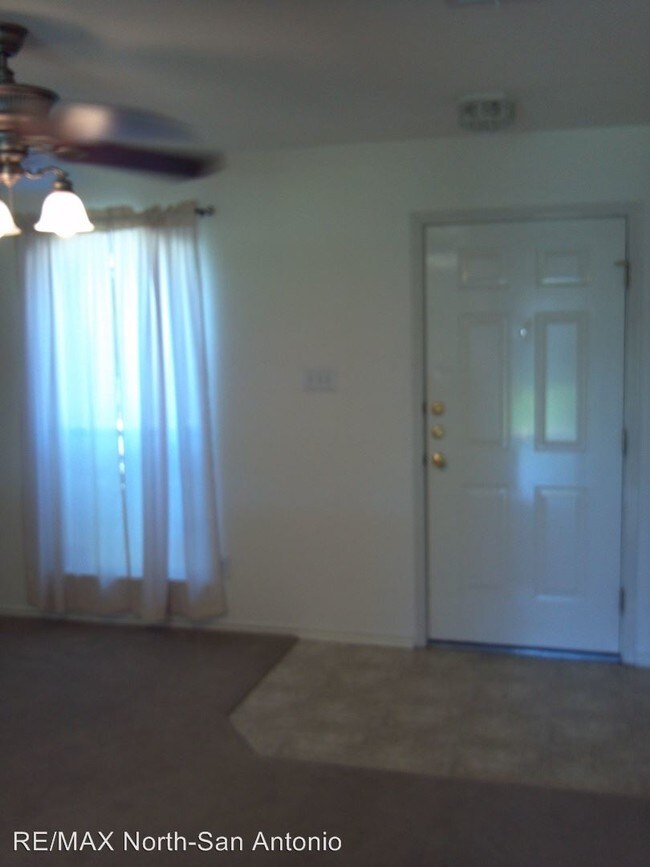 Building Photo - 3 br, 2.5 bath House - 430 Bridle Ridge