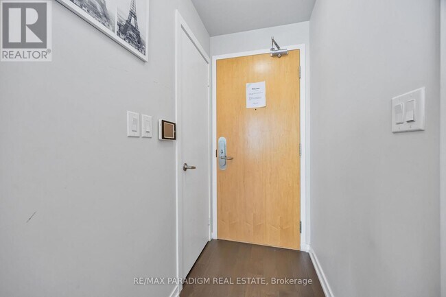 Building Photo - 55 Bremner Blvd