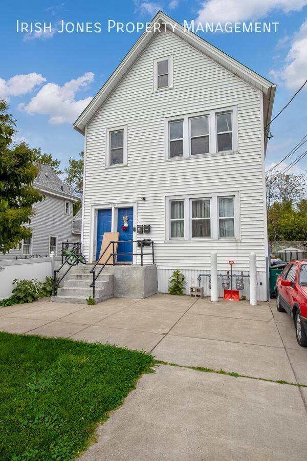 Foto del edificio - 180 Mackinaw St
