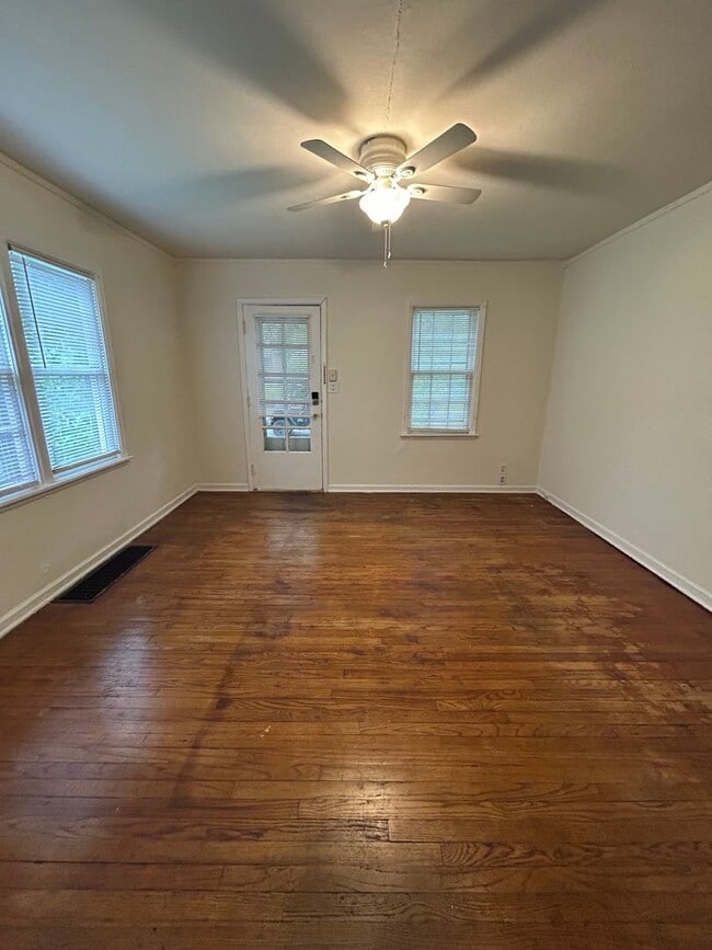 Photo - 502-524 S 15th Street Apartment