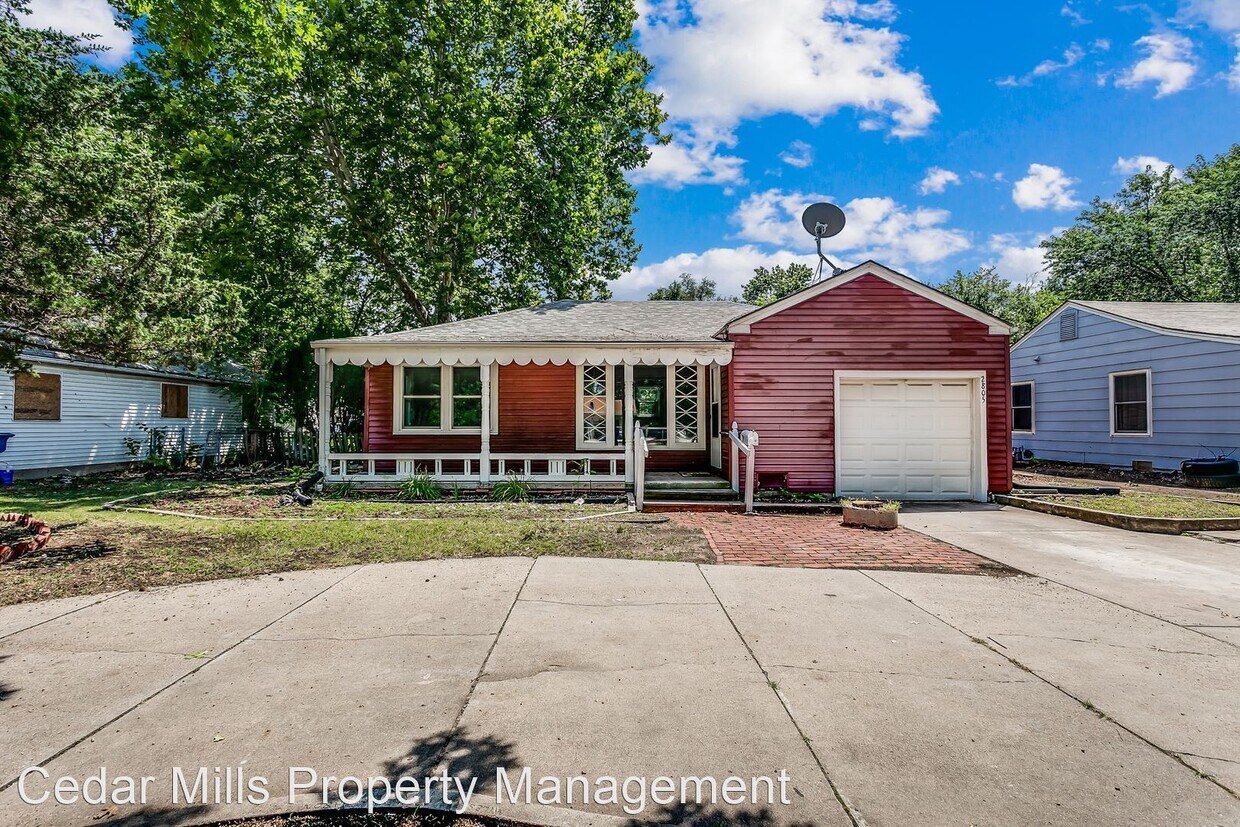 Primary Photo - 2 br, 1 bath House - 2805 E Pawnee