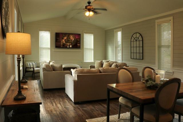 Foto del edificio - 5428 Raymond Stotzer Pkwy