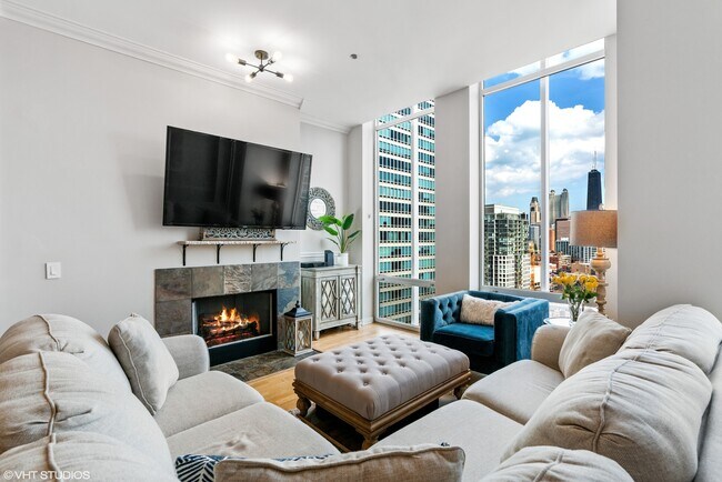 Building Photo - 720 N Larrabee St