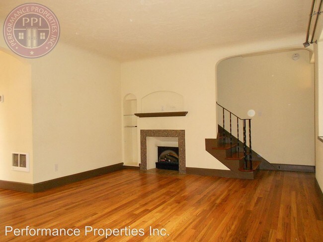 Building Photo - 2 br, 1 bath House - 1417 NW 23rd Avenue