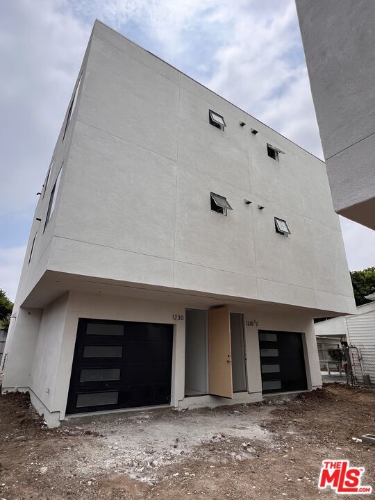 Foto principal - 1230 S Berendo St