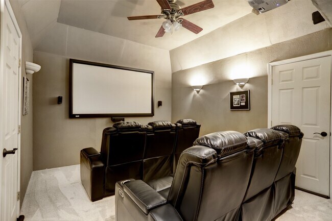 Foto del edificio - 14 Twilight Glen Ct