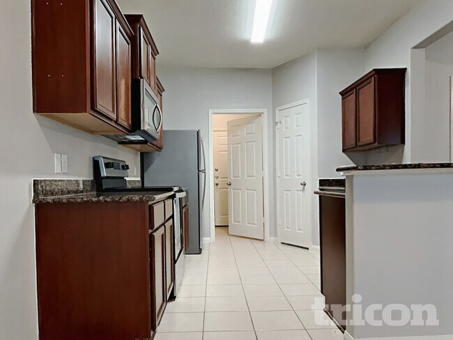 Foto del edificio - 30906 Sweetwater Cir