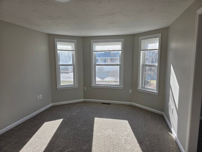 Foto del edificio - 284 School St