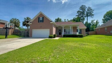 Building Photo - 304 Farmington Dr