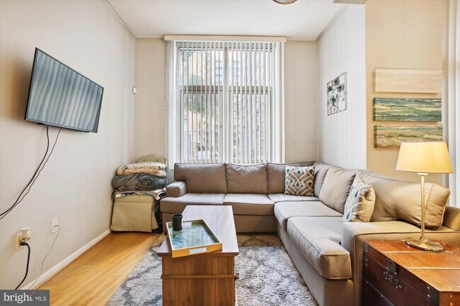 Foto del edificio - 811 4th St NW