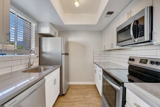 Building Photo - Saltera Apartments