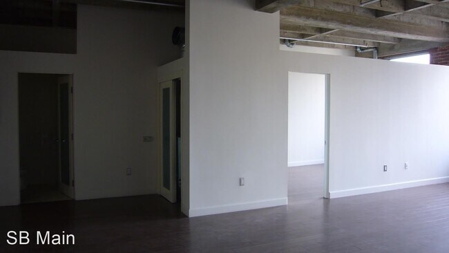 Foto del edificio - 111 W 7th St