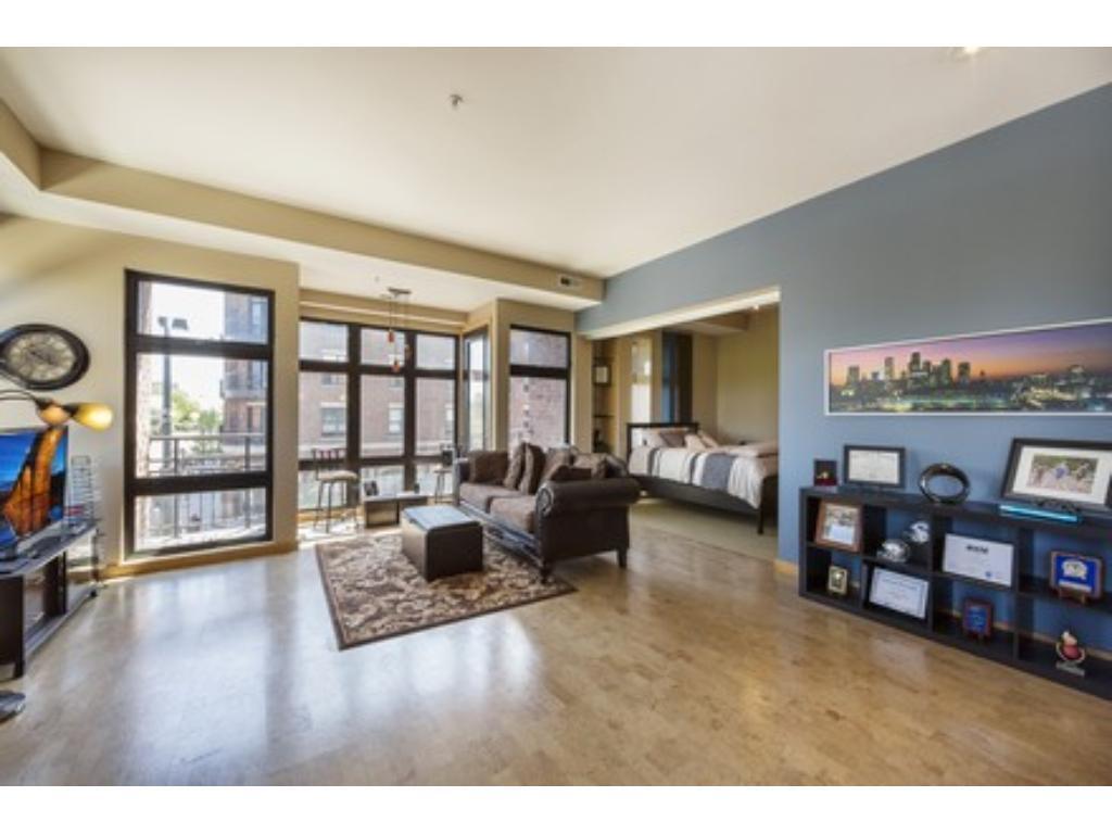 Primary Photo - 9 E Franklin Ave