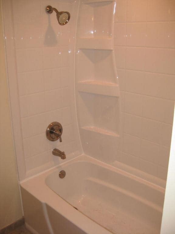 Building Photo - 1329 N Bosworth Unit 1